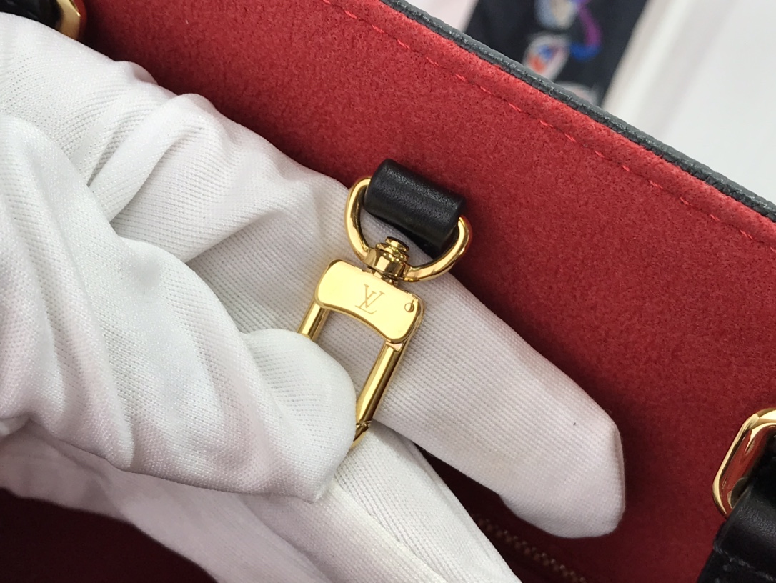 LV ONTHEGO MM M45495