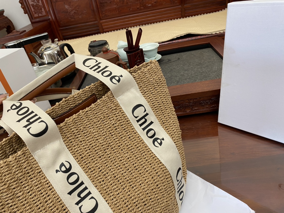Chole Tote Handbag