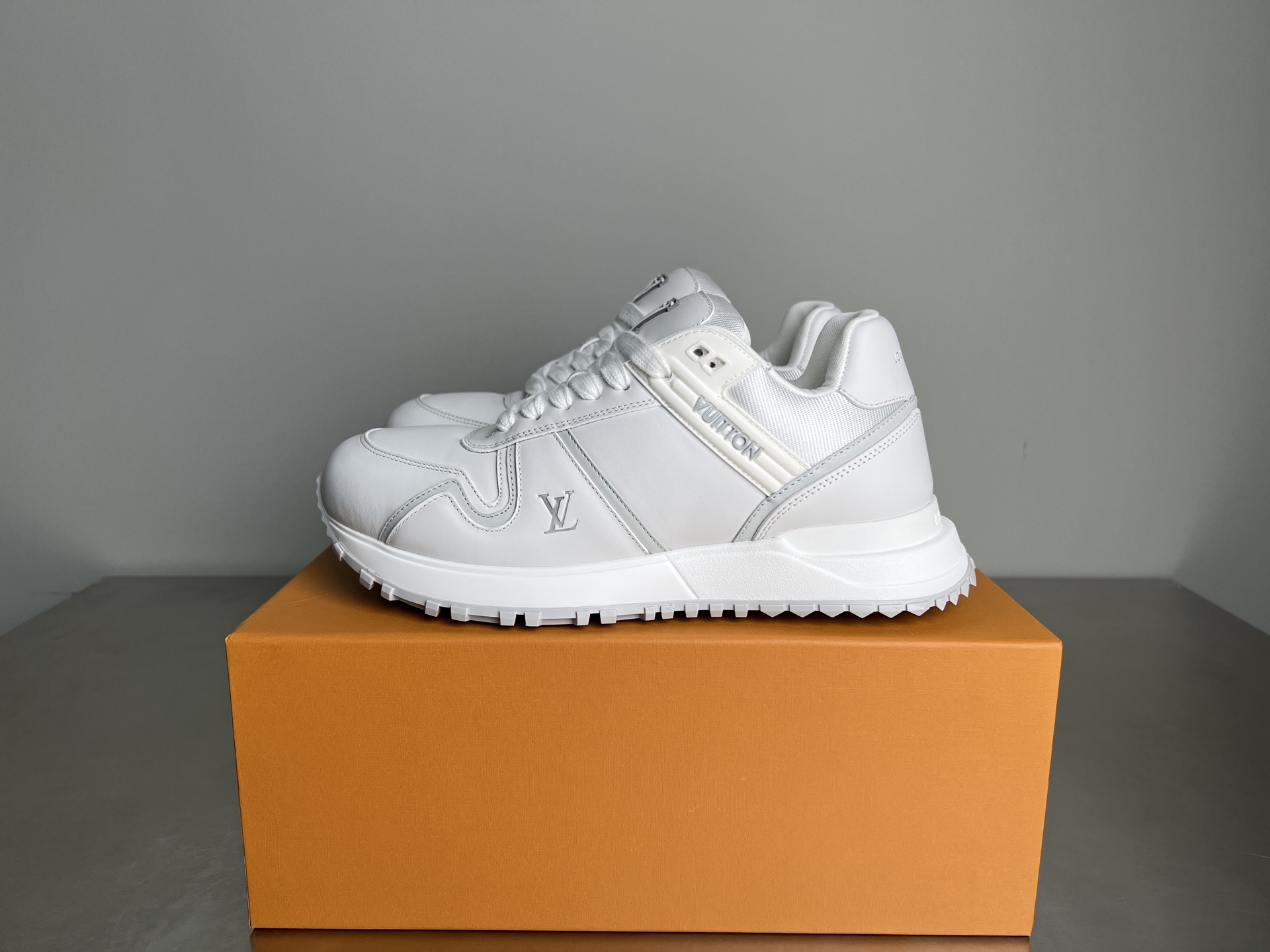 Bagsaaa LV Run Away Maxi Sneaker White