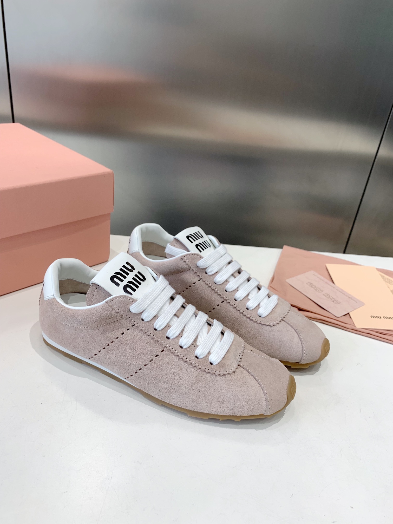 Bagsaaa Miu Miu Plume suede sneakers light pink