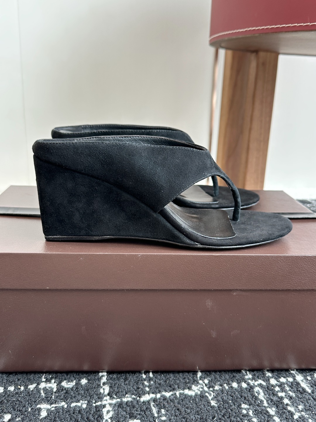 Bagsaaa Alaïa Suede Cube Wedge Sandals 75 black