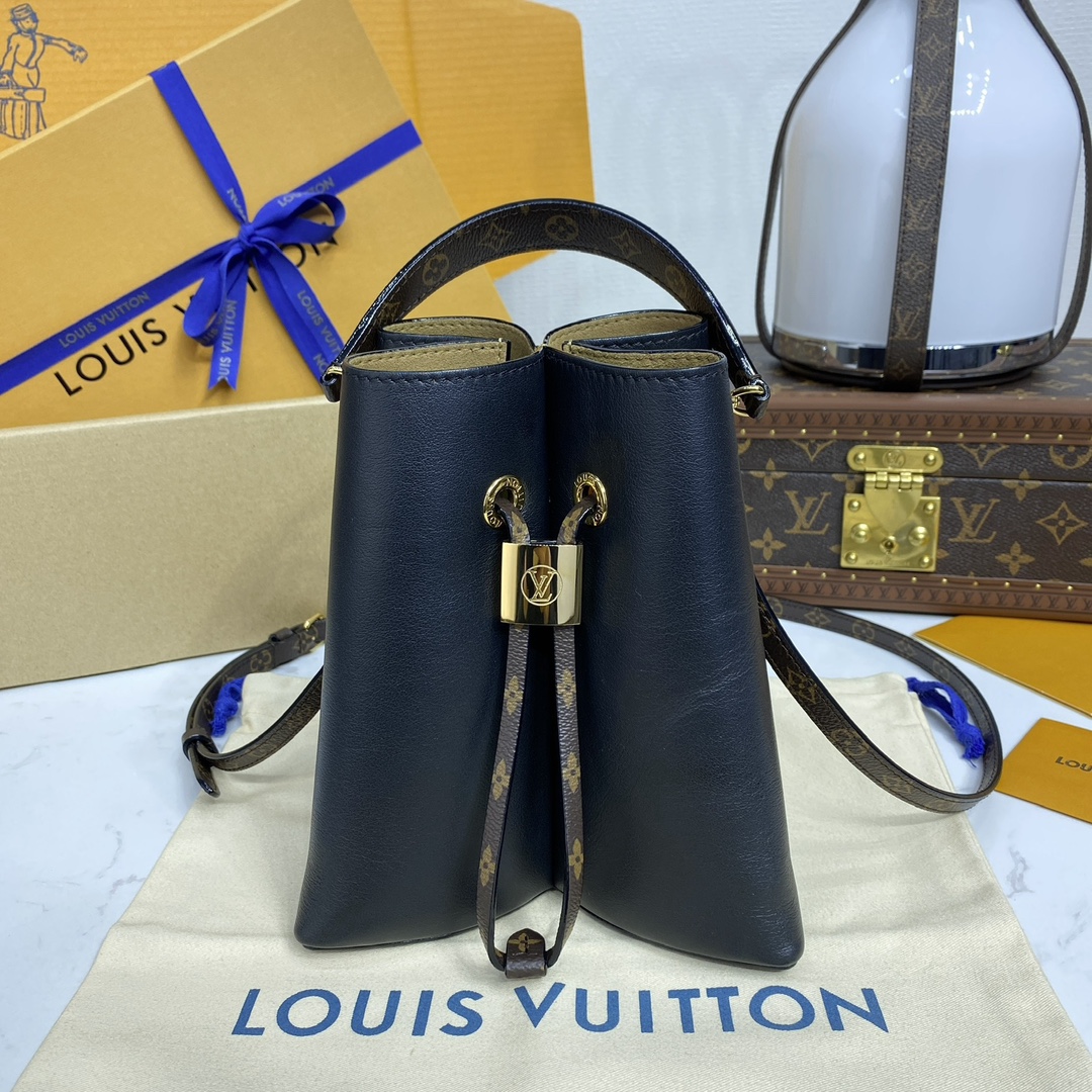 Bagsaaa LV M13843 Bloom PM Black - 21cm