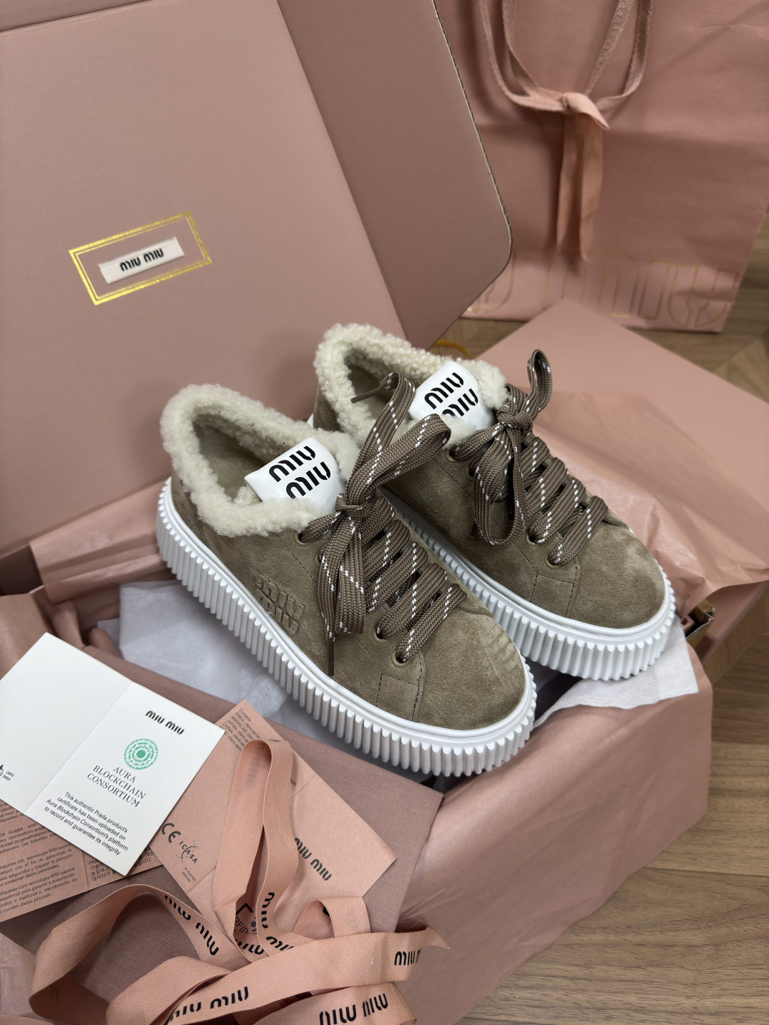Bagsaaa Miu Miu suede and shearling sneakers beige