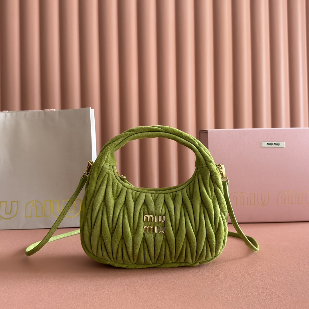 Bagsaaa Miu Miu Wander matelassé suede bag 5BC125 green - 20cm
