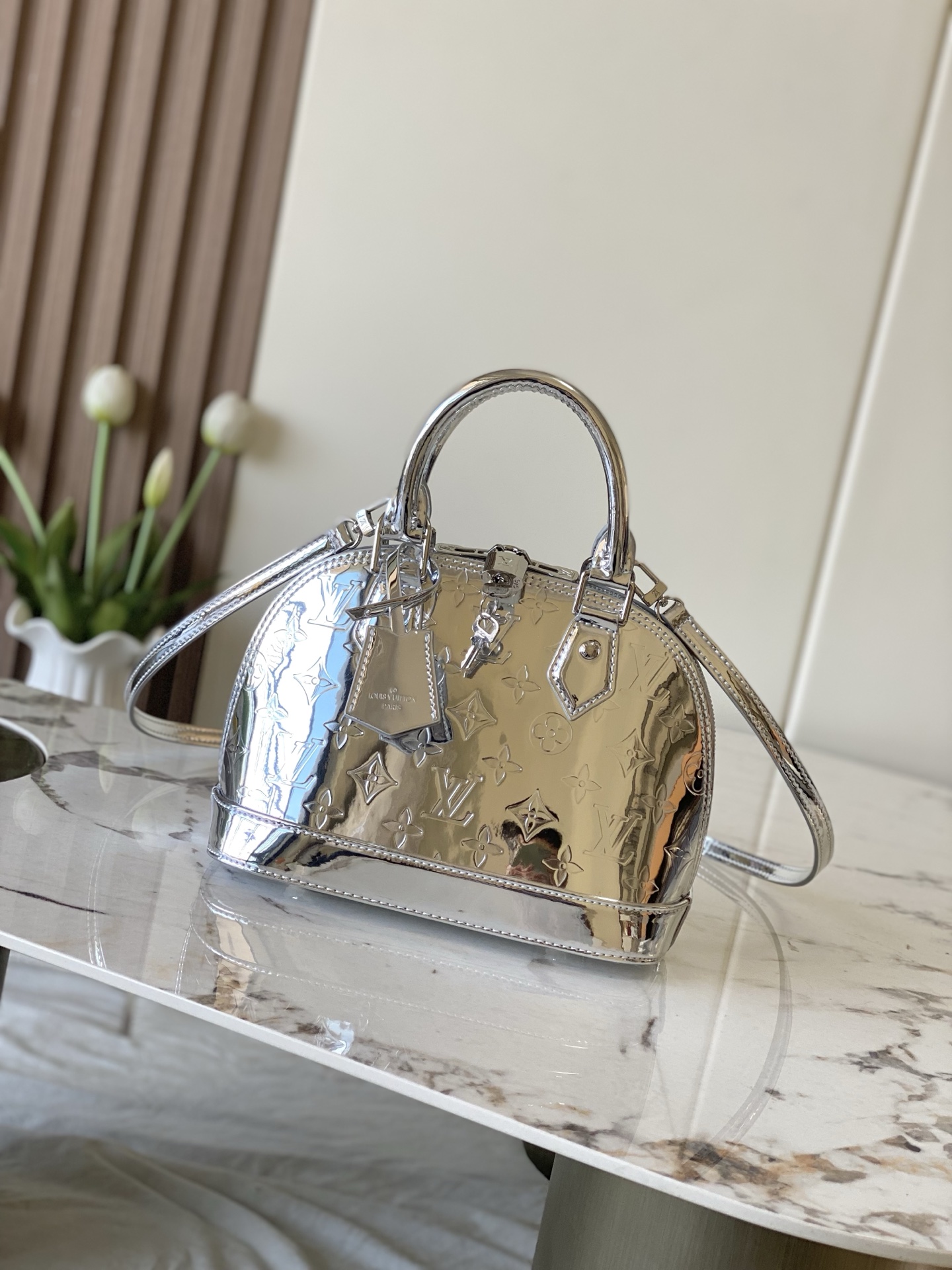 Bagsaaa M26335 LV Ski Alma BB Silver - 23.5cm